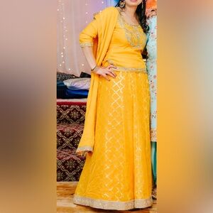 Yellow Indian Punjabi Lengha